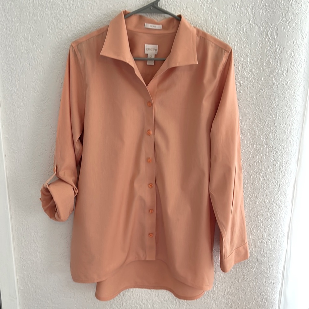 CHICOS NO-IRON LADIES BUTTON-UP SPLIT SIDE BLOUSE